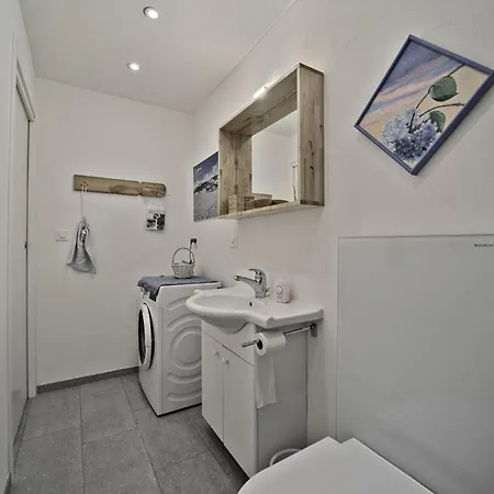 Apartmán Chesa Muragl - *